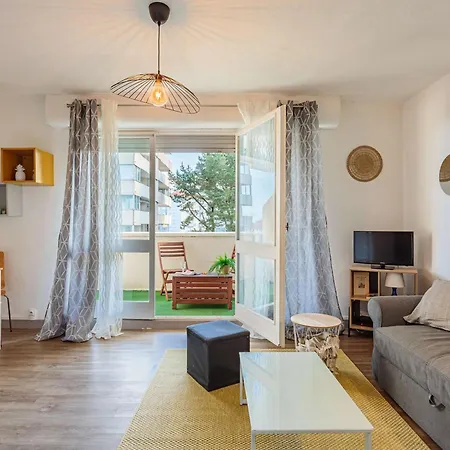 Moderne Avec Balcon Et Parking à - Fr-1-3-625 Apartamento *